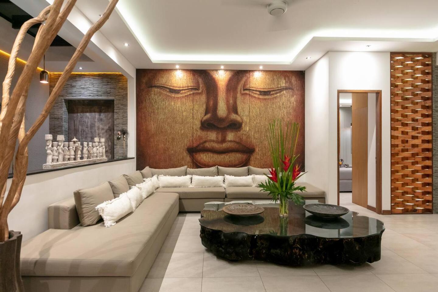 4 Bd Villa With Large Garden, Pool In Seminyak Exterior foto