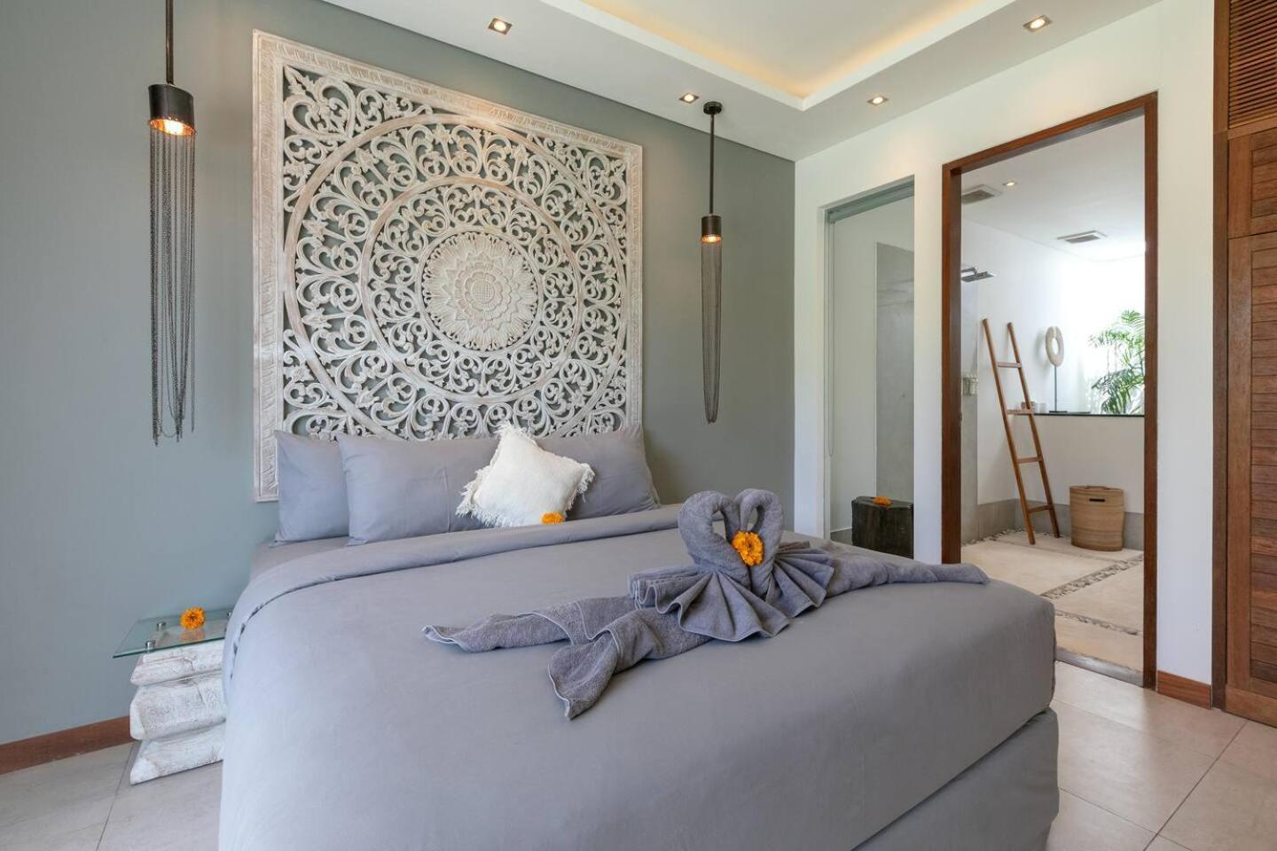 4 Bd Villa With Large Garden, Pool In Seminyak Exterior foto